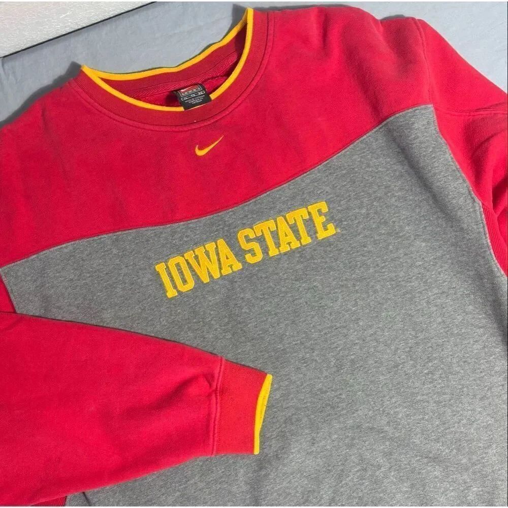 Vintage Y2K Nike Iowa State Cyclones Center Swoosh Crew neck Sweatshirt Size XL